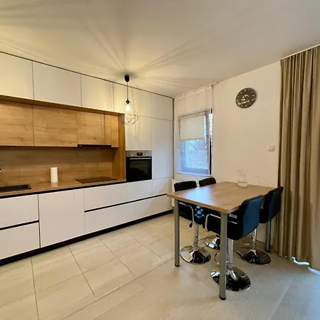 Yamaluxe - Spacious & Comfy - In Buna Ziua Apartment *